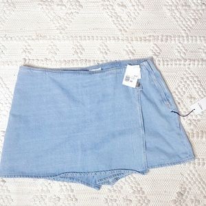 Light denim skort
